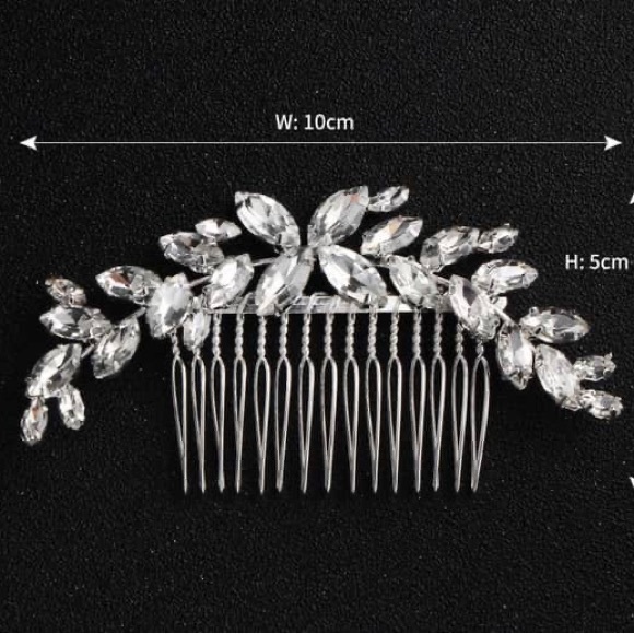 The Half Moon Crystal Hair Comb - Picture 3 of 5